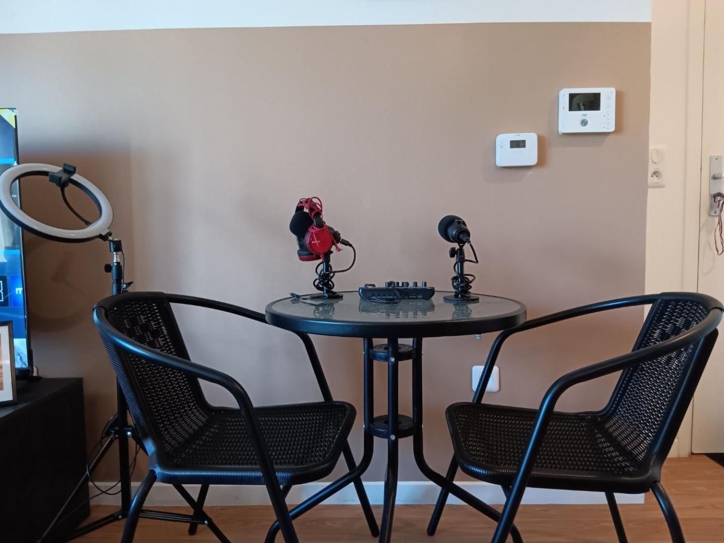 Destiny Appart' Paris -Beauvais-Orly- Podcasts- Stade De France Stains Exterior photo